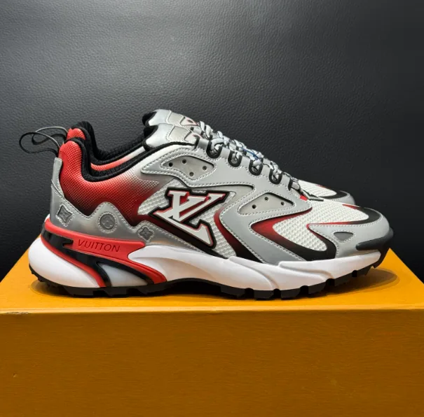 Louis Vuitton LV Runner Tactic Brown Sneakers — Photo 4