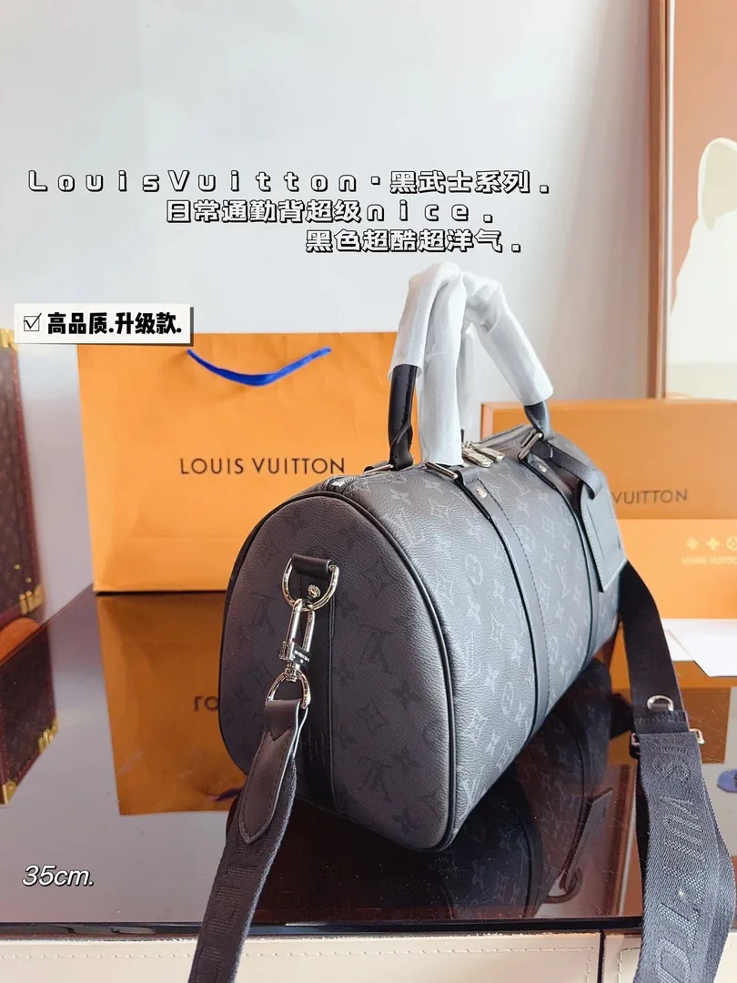 Louis Vuitton Keepall 35 Duffle Bag — Photo 5