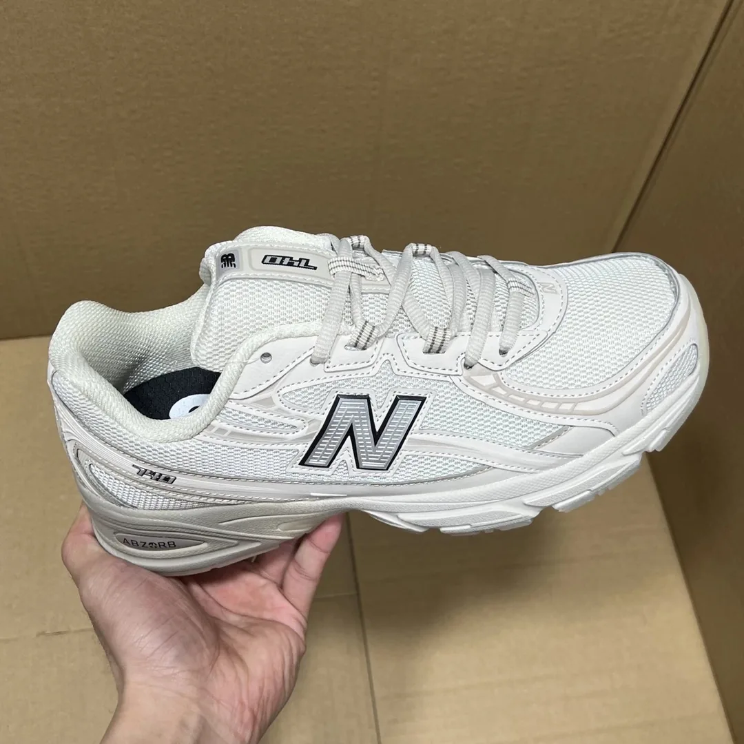 New Balance 740 Grey Low-Top Sneakers — QC
