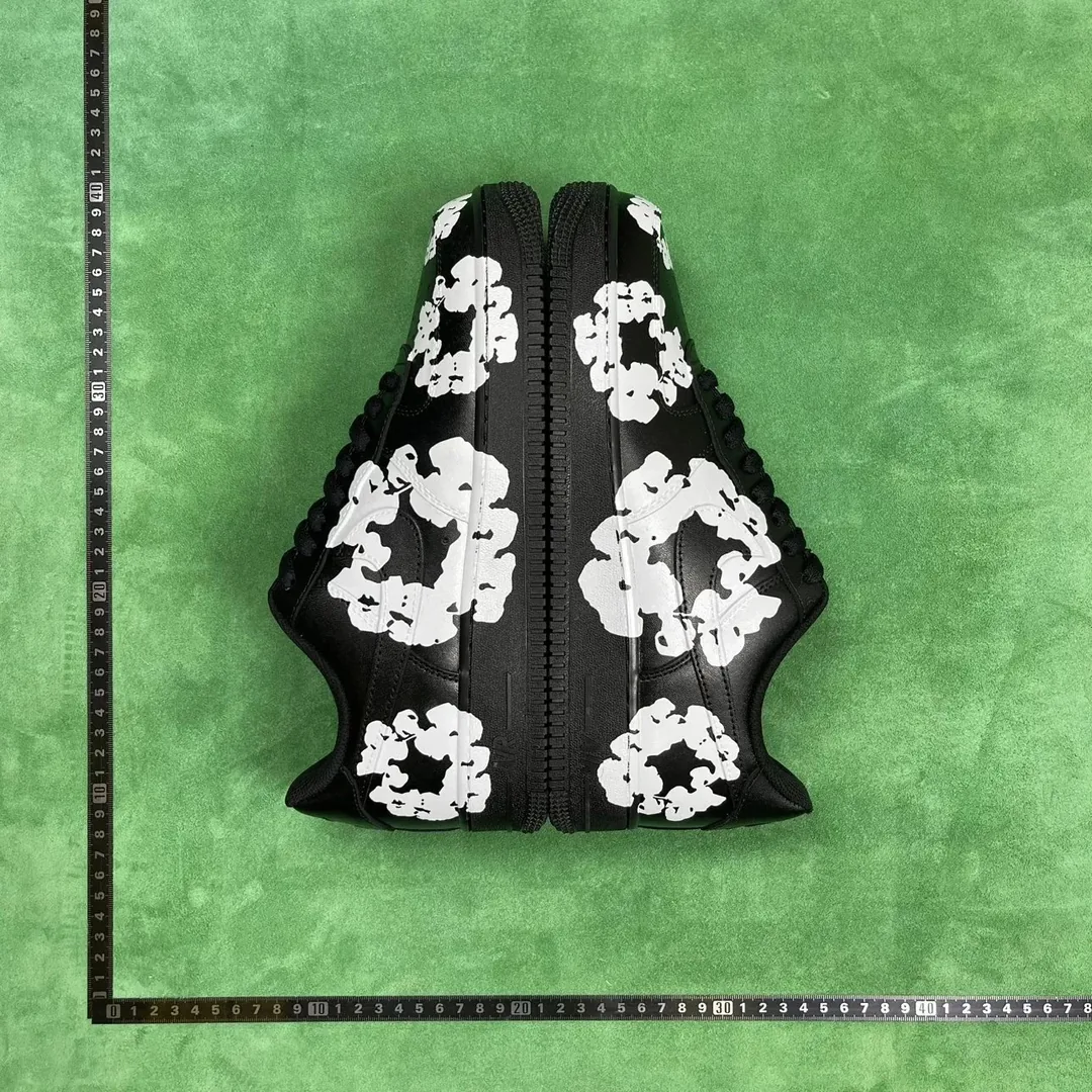 Nike Air Force 1 Pink Camo Low-Top Sneakers — QC