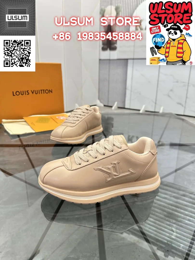 Louis Vuitton Buttersoft Sneakers — photo 2