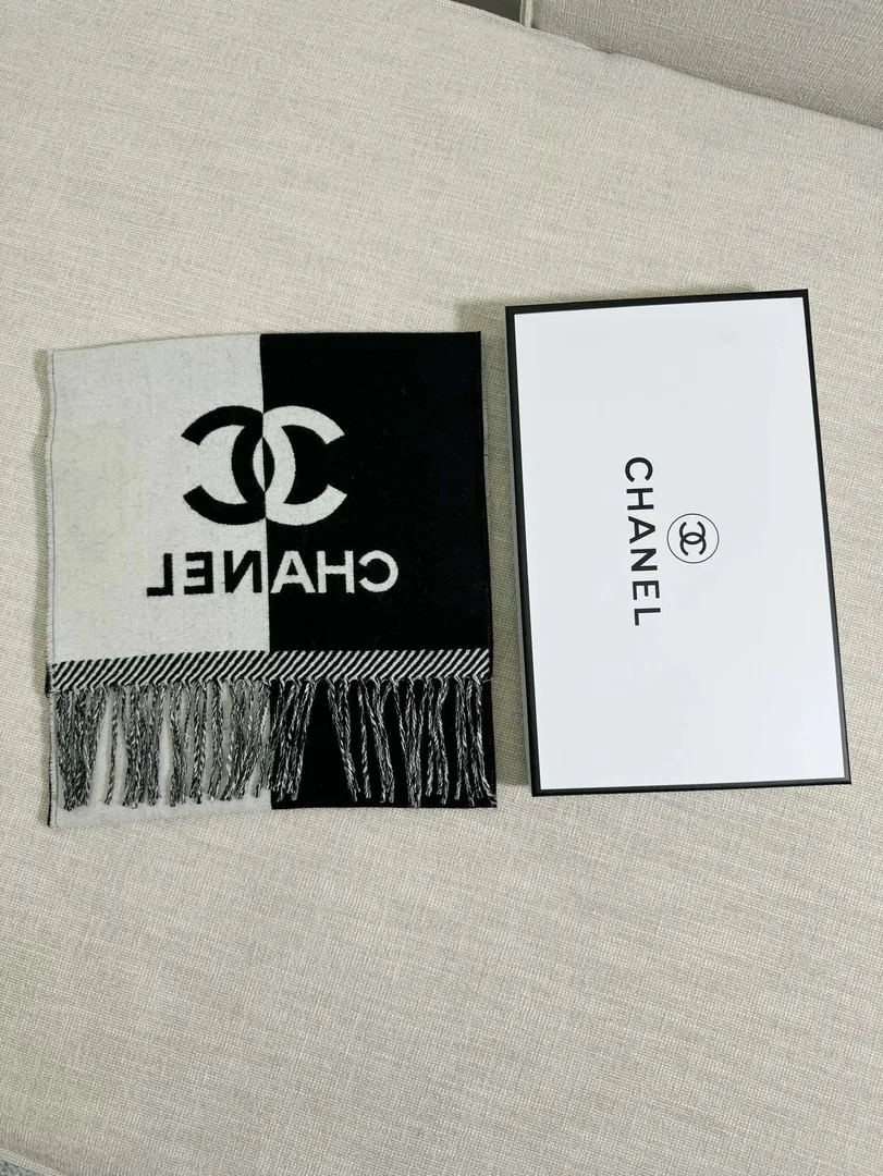 Two-Tone CC Wool Scarf — Photo 10