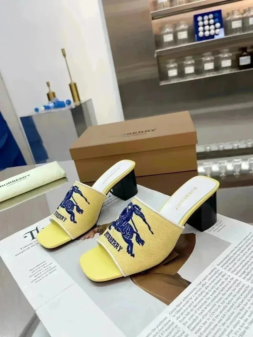 Gucci Sneakers — QC