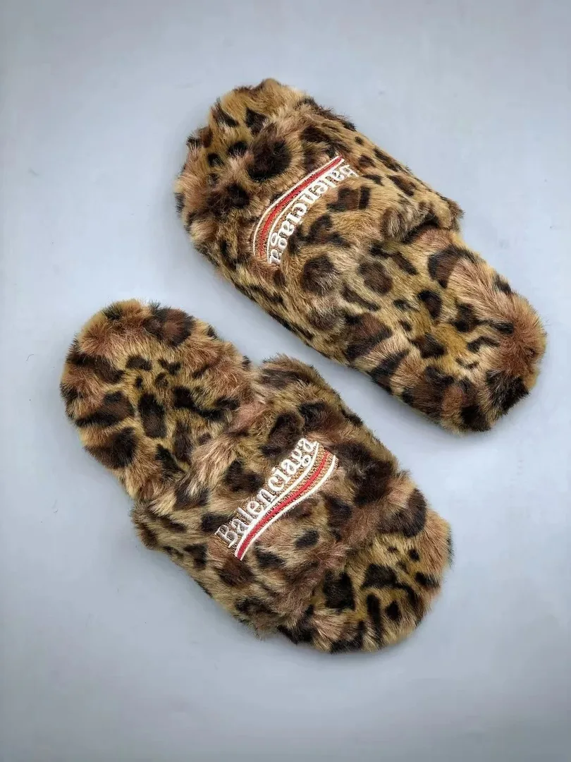 Bottega Veneta Fuzzy Slides — photo 2