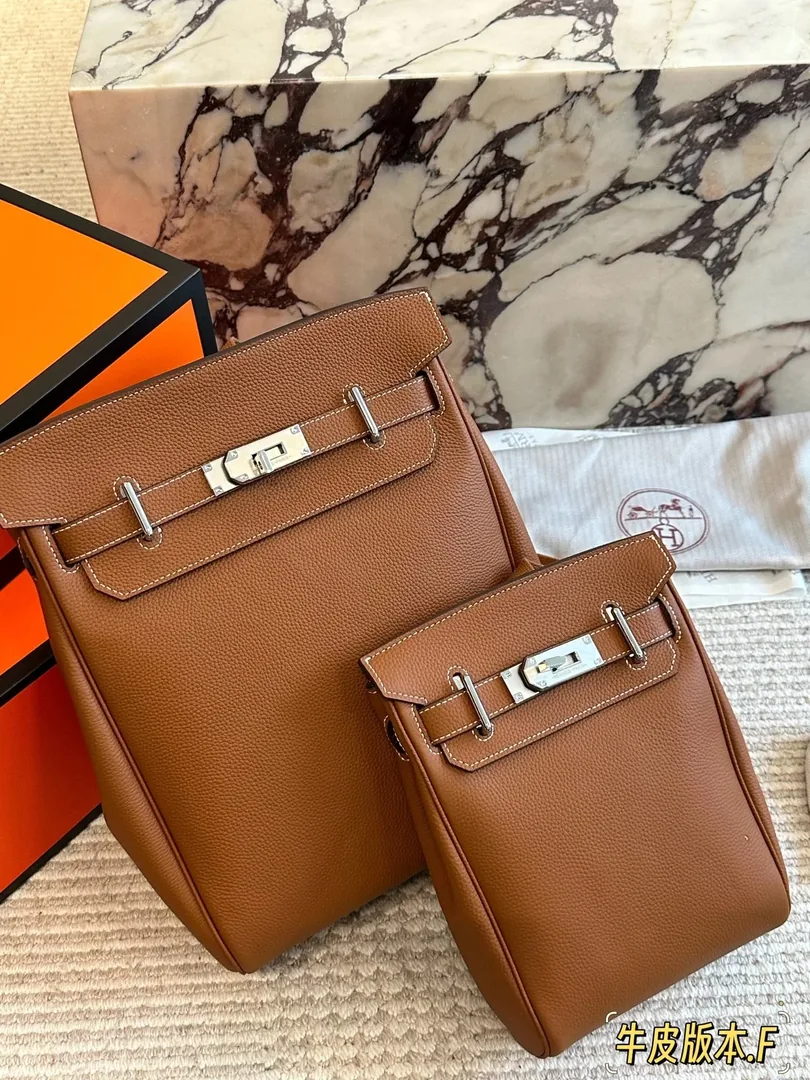 Hermes Leather Handbag — photo 3