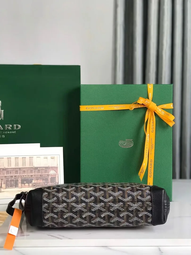 Goyard Conti Pouch — QC