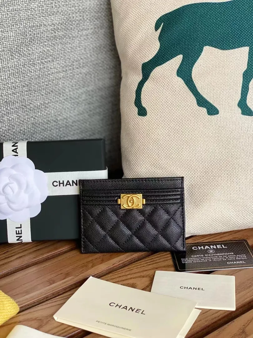 Card Holder — Photo 9