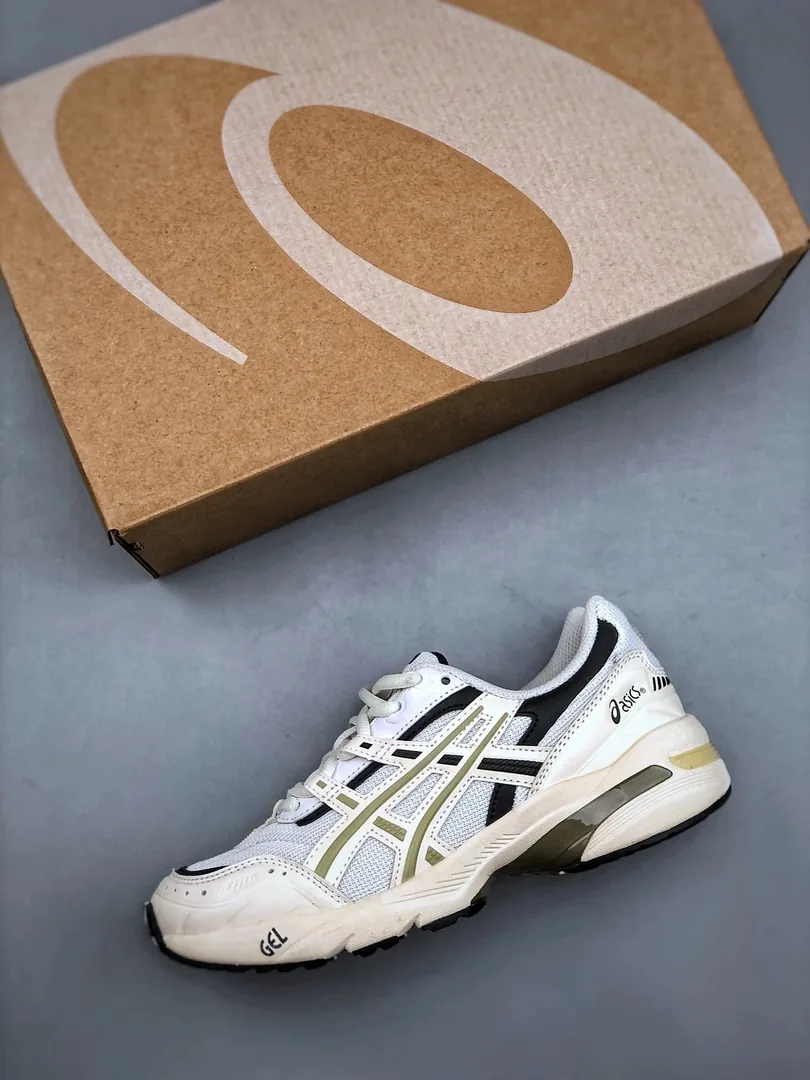 Asics Tiger Gel-1090 Retro Sneakers — Photo 9