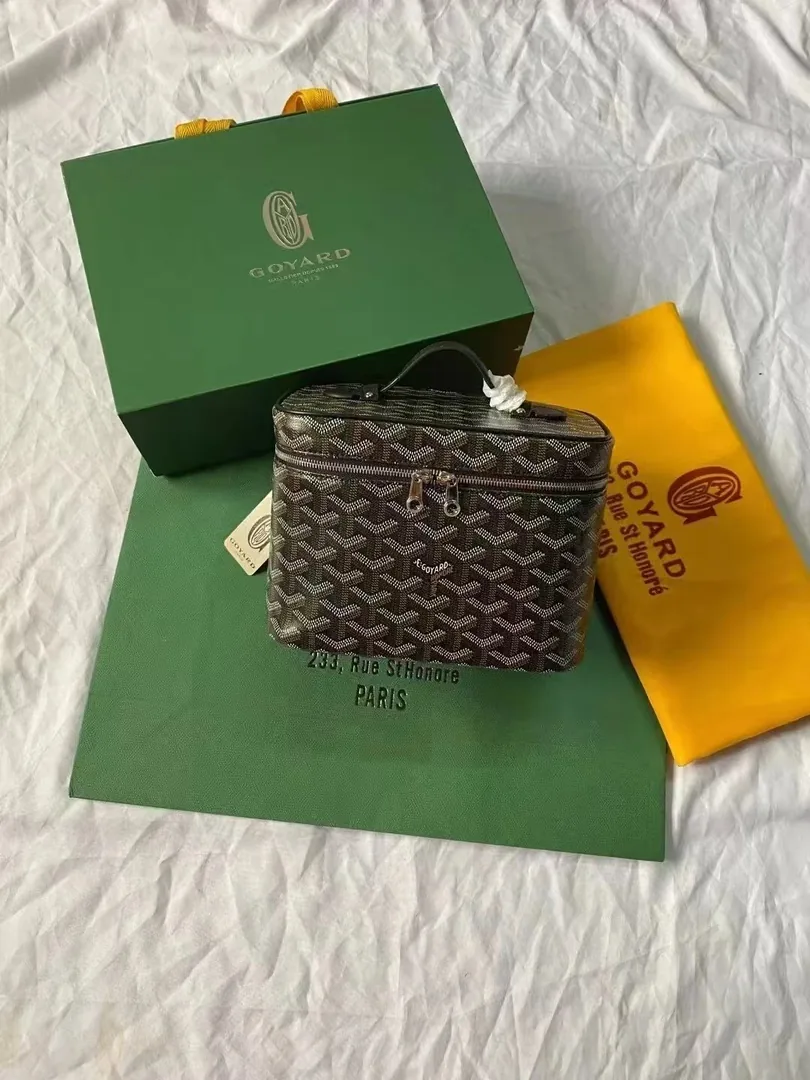 Goyard Double-Layer Satin Makeup Pouch — photo 3