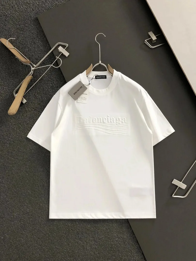 Balenciaga Graphic Print T-Shirt Collection — QC
