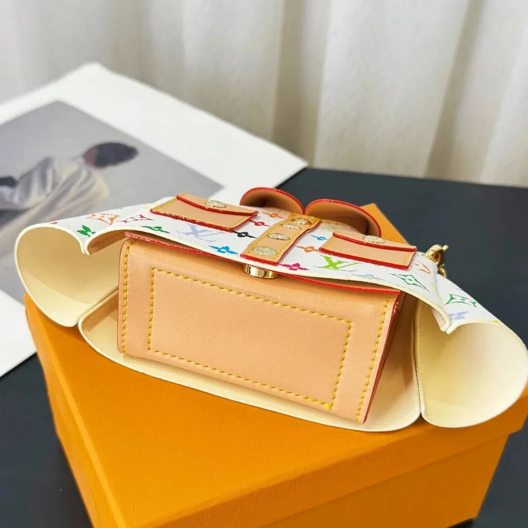 Mini Crossbody Earphone Pouch — photo 6