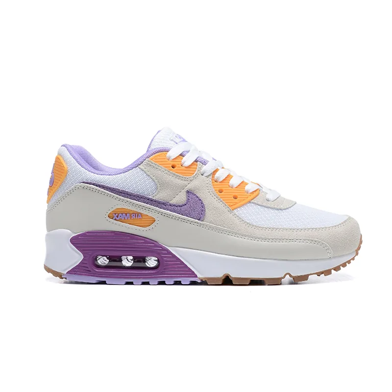 Nike Air Max 90 Running Shoes — Photo 7
