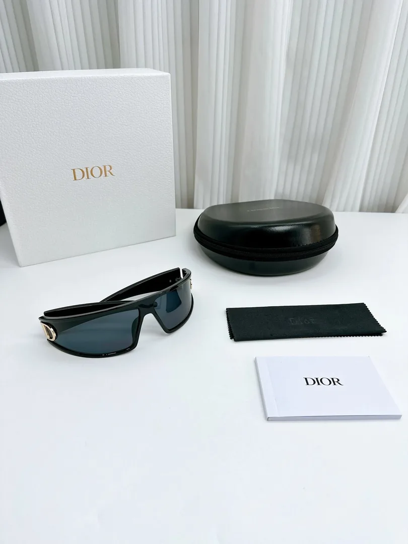 M1U Sunglasses — photo 4