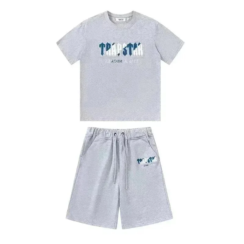 Minimalist Tracksuit Set — photo 6