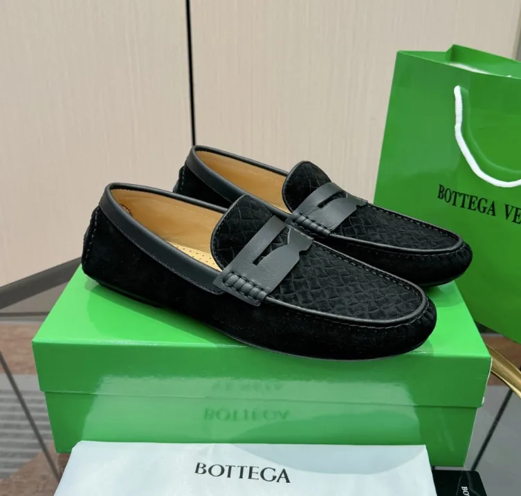 Bottega Veneta Loafers — Photo 15