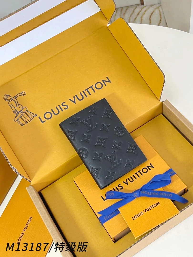 Louis Vuitton Multiple Wallet — QC