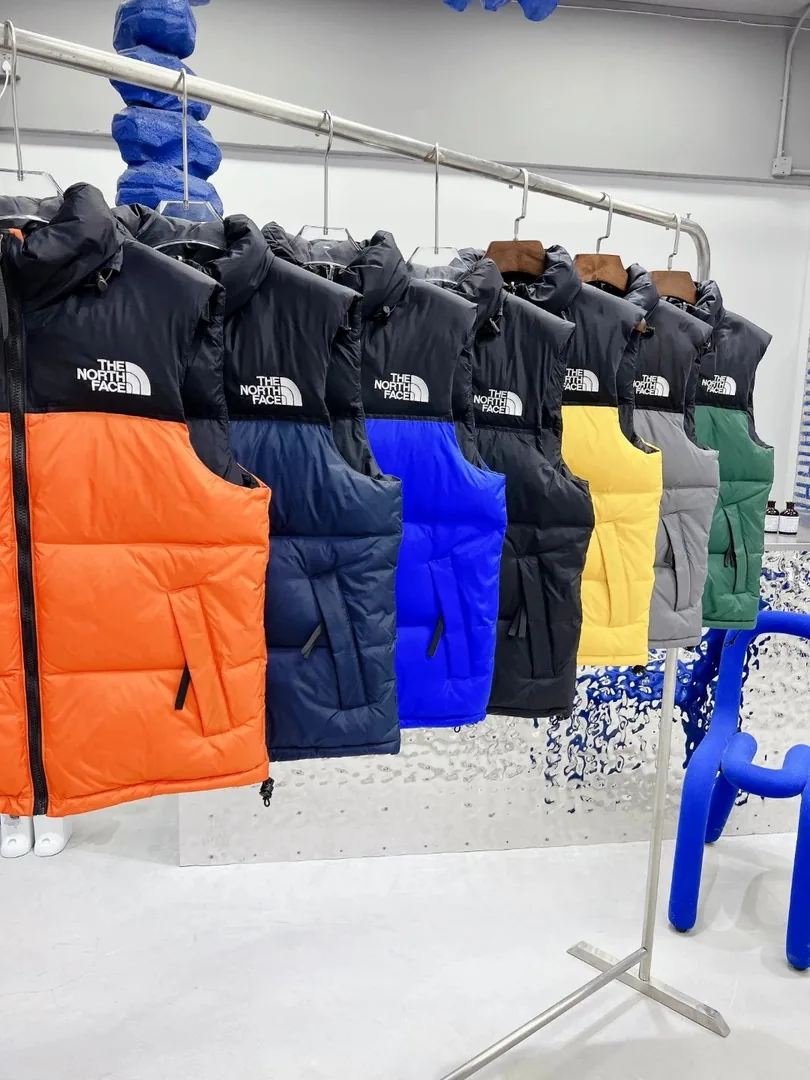 Classic Fleece-Lined Vest — photo 9
