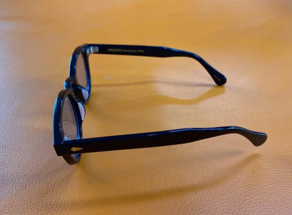 Sunglasses — Photo 13