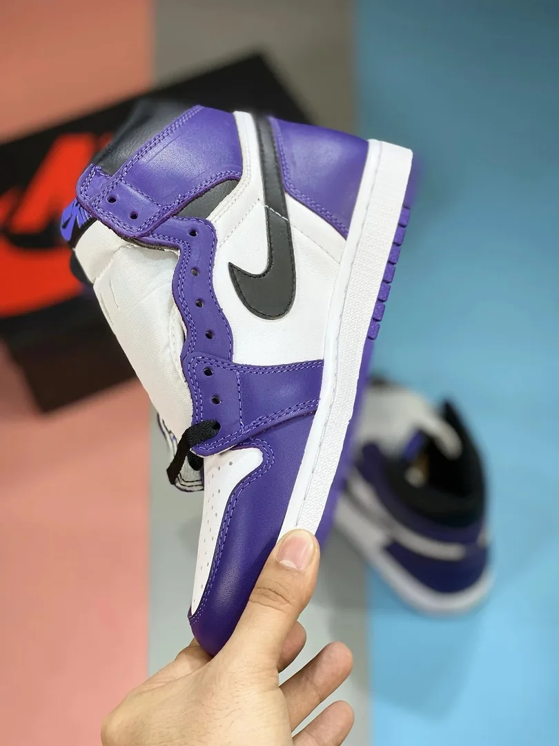 Air Jordan 1 Court Purple — Photo 13