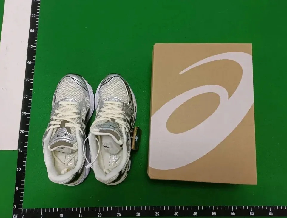 Asics Gel-Kayano 14 Grey Trainers — Photo 13
