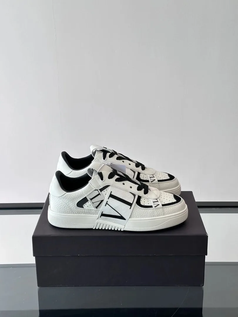 Valentino VL7N Grey Leather Loafers — Photo 14