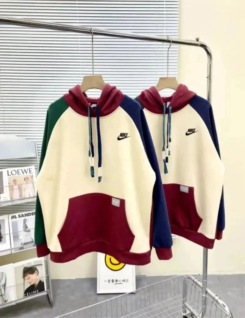 Streetwear Pullover Hoodie — Photo 9
