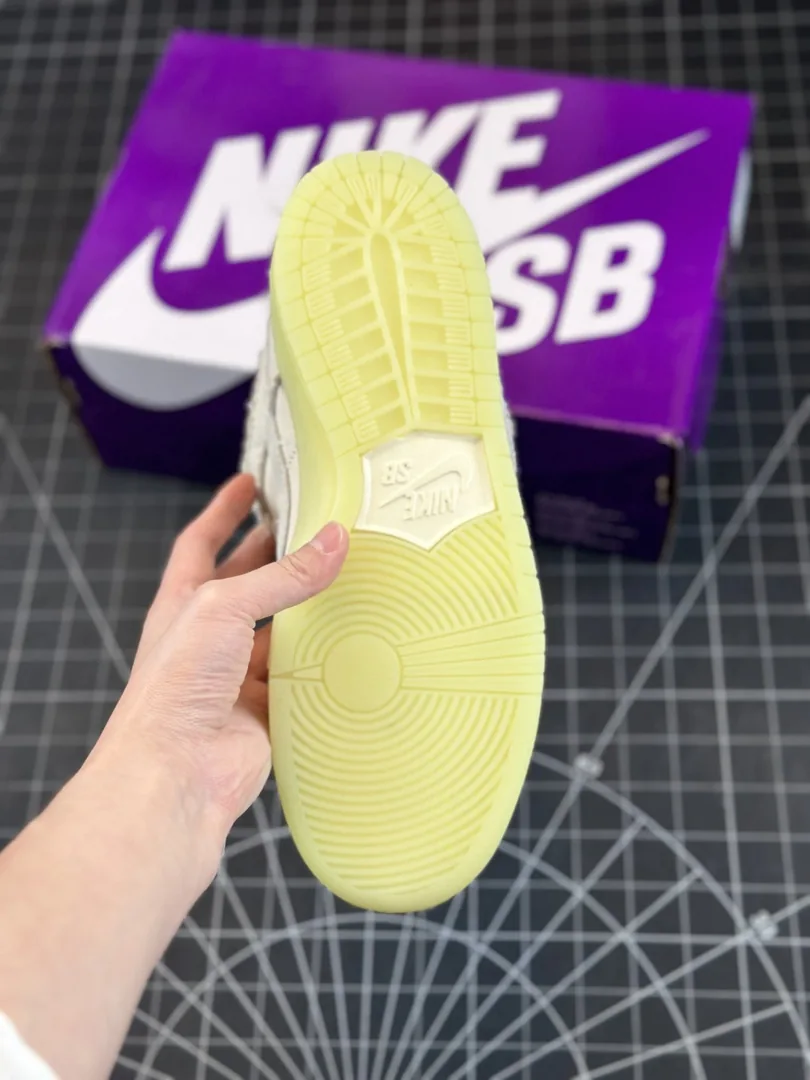 Nike SB Dunk Low Mary — photo 6