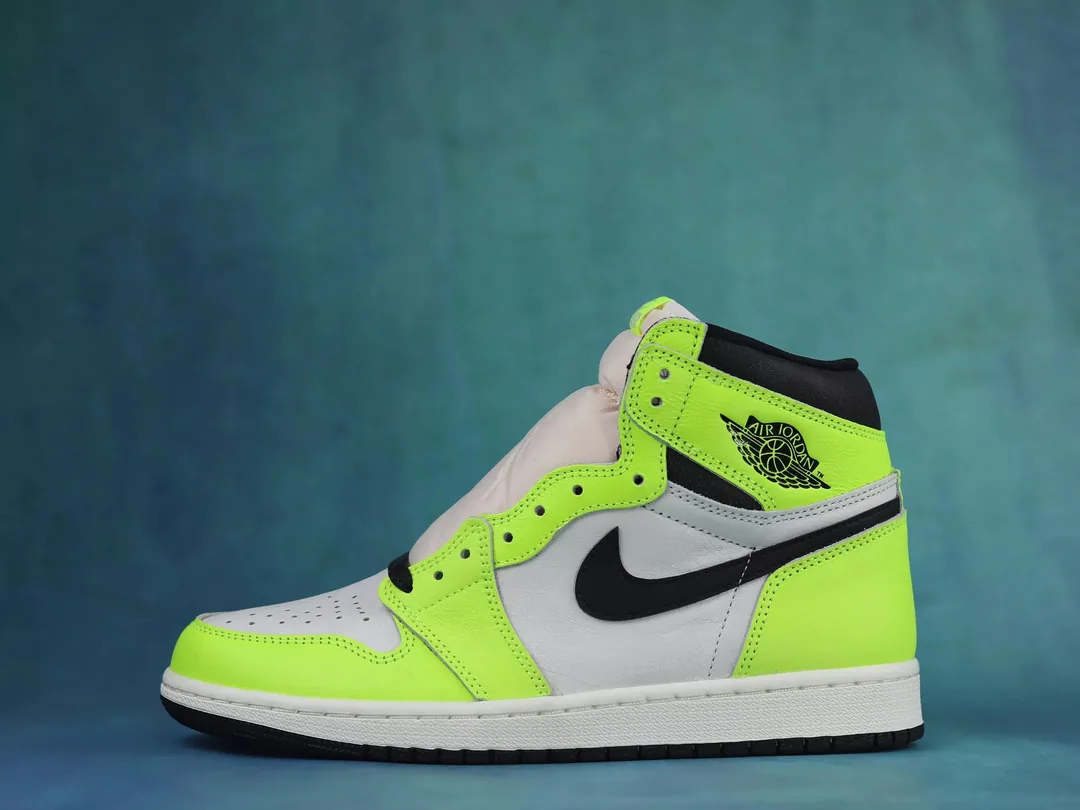 Jordan 1 Blue Court Trainers — photo 12