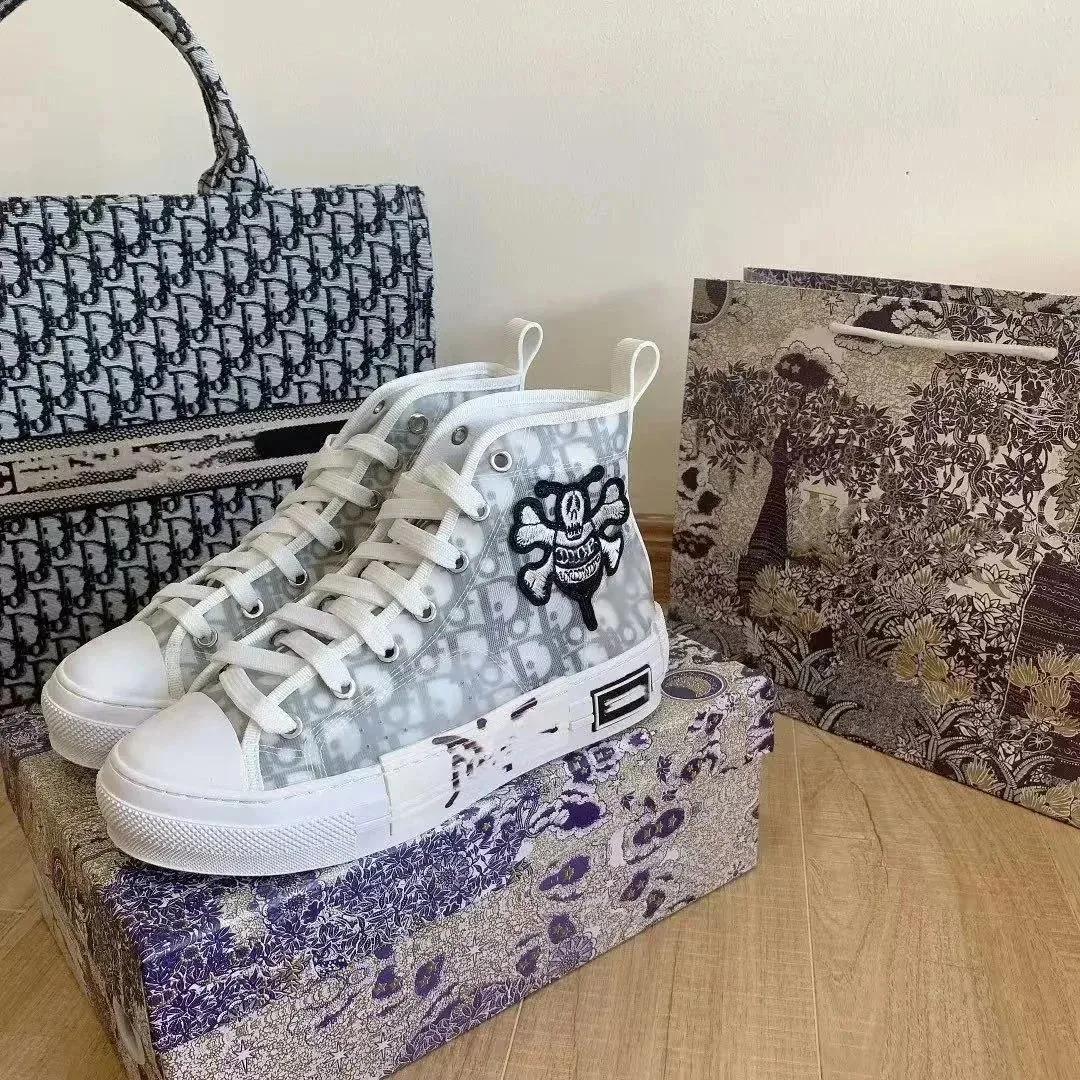 Dior B23 Grey Bee-Print Sneakers — Photo 14