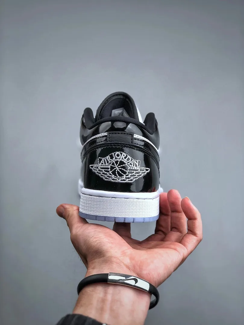 Air Jordan 1 Low Concord — Photo 7