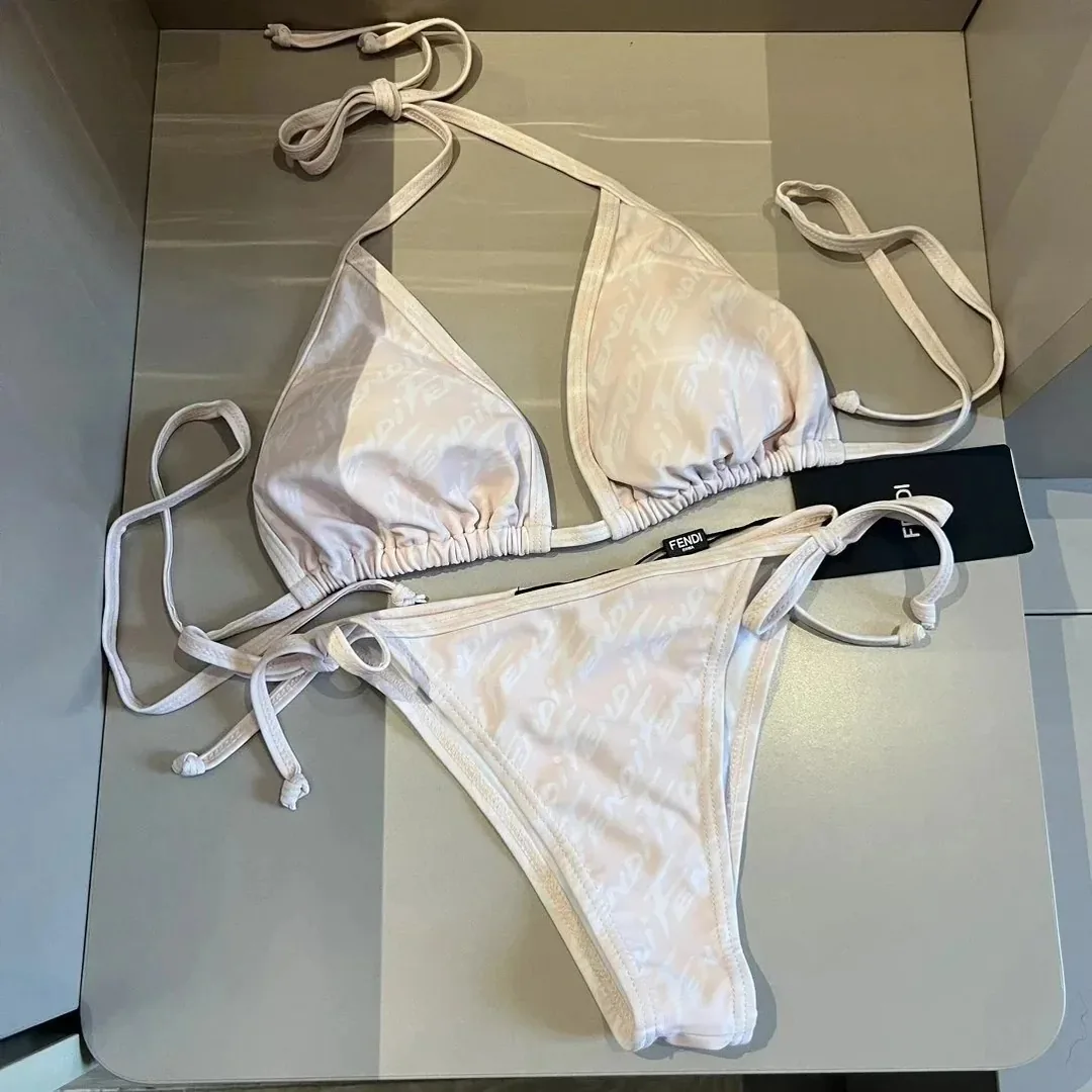 Swimsuit — Photo 4