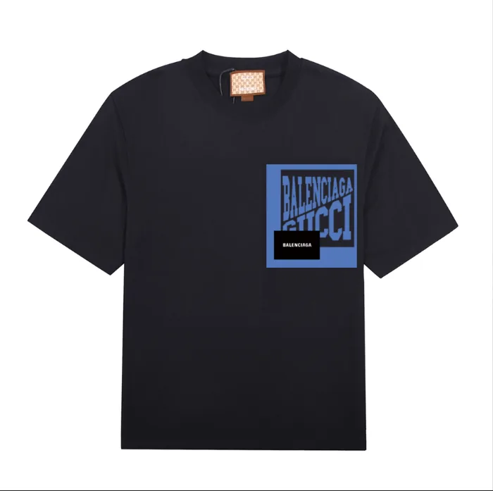Balenciaga T-Shirt — Photo 13
