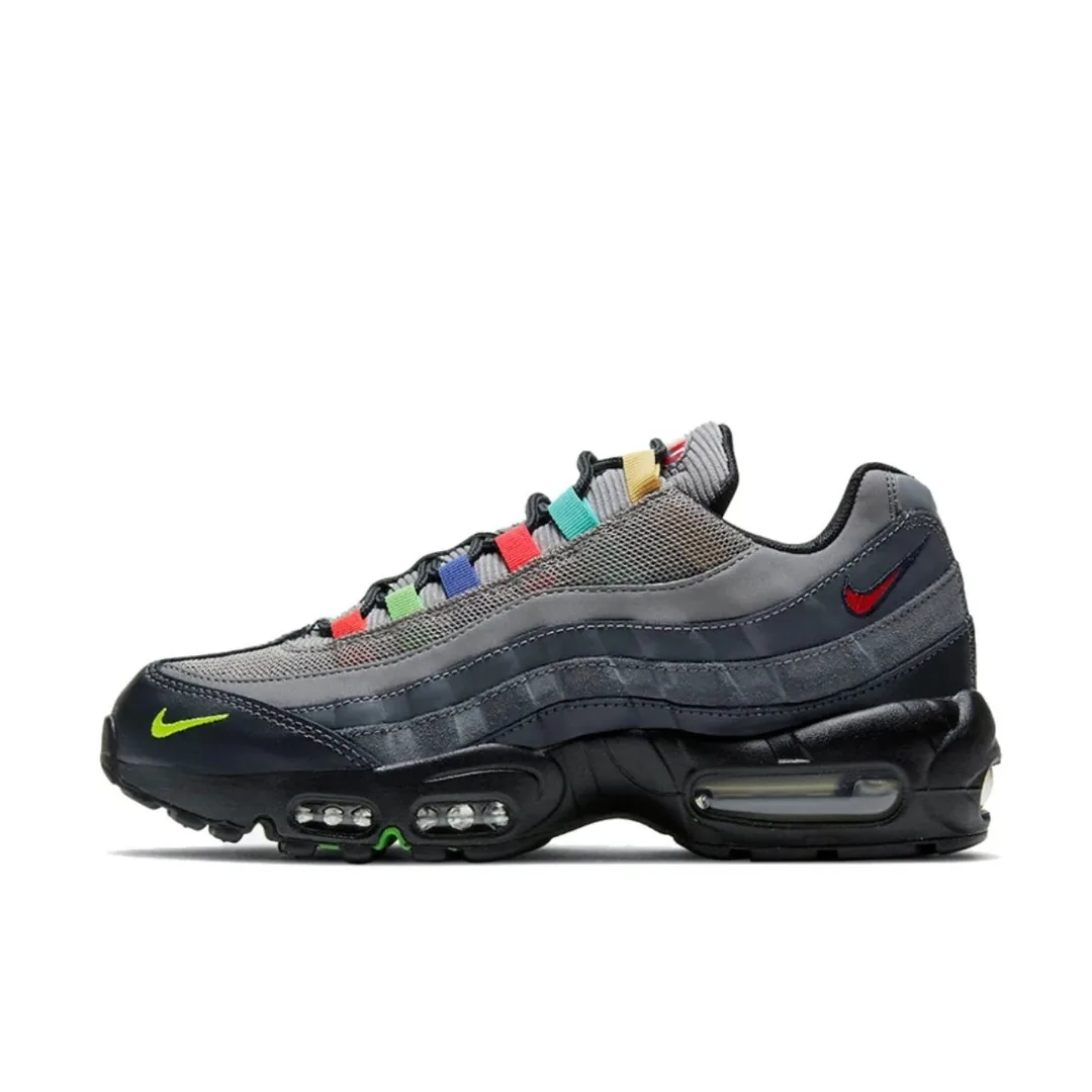 White Nike Air Max 95 — QC