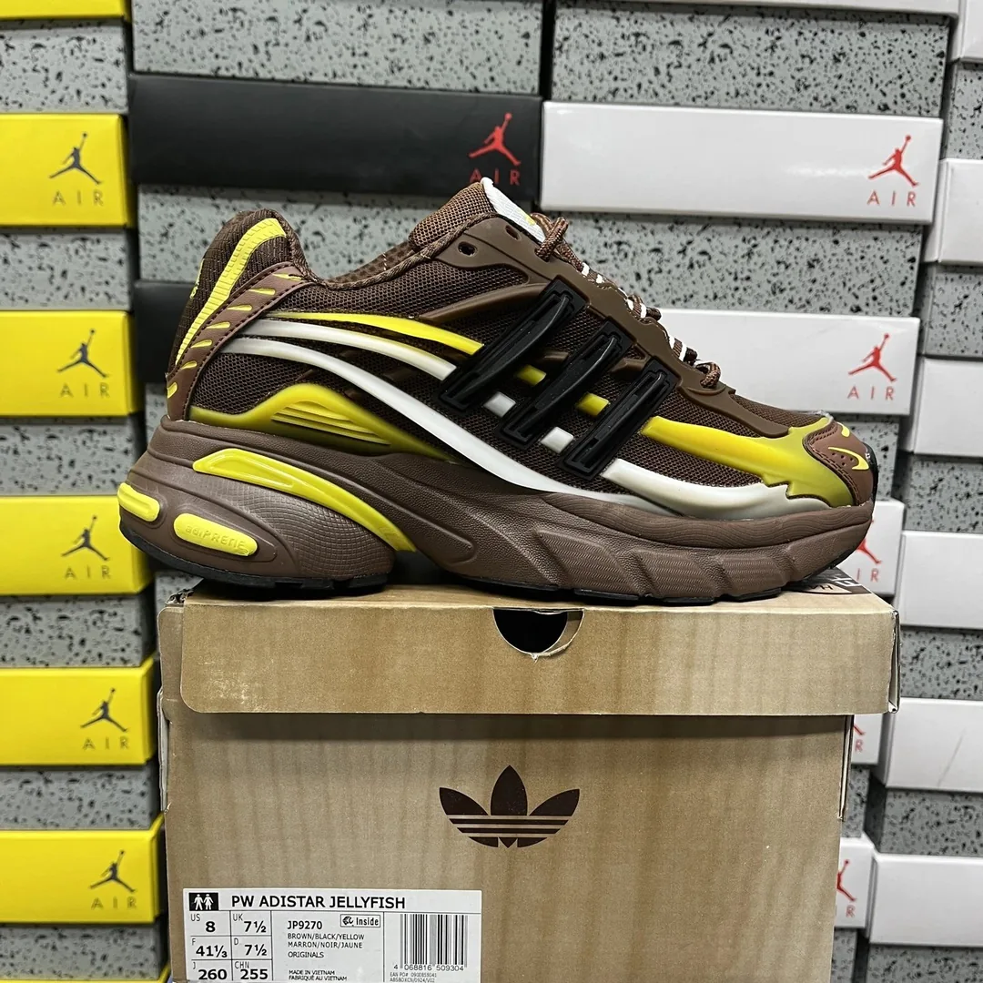 Jordan Fish Colorway Sneakers — QC