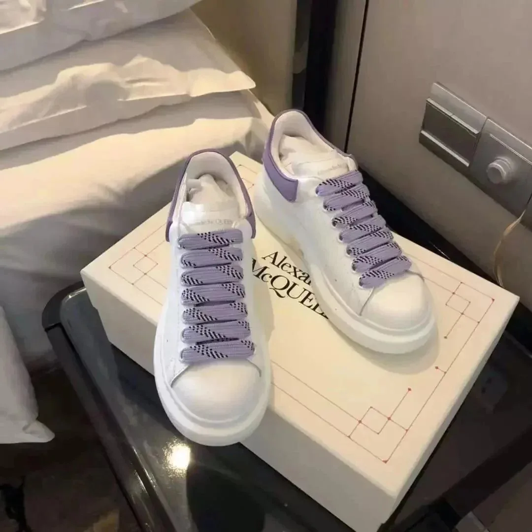 Alexander McQueen Oversized Sneaker White Low-Top Trainers — Photo 9