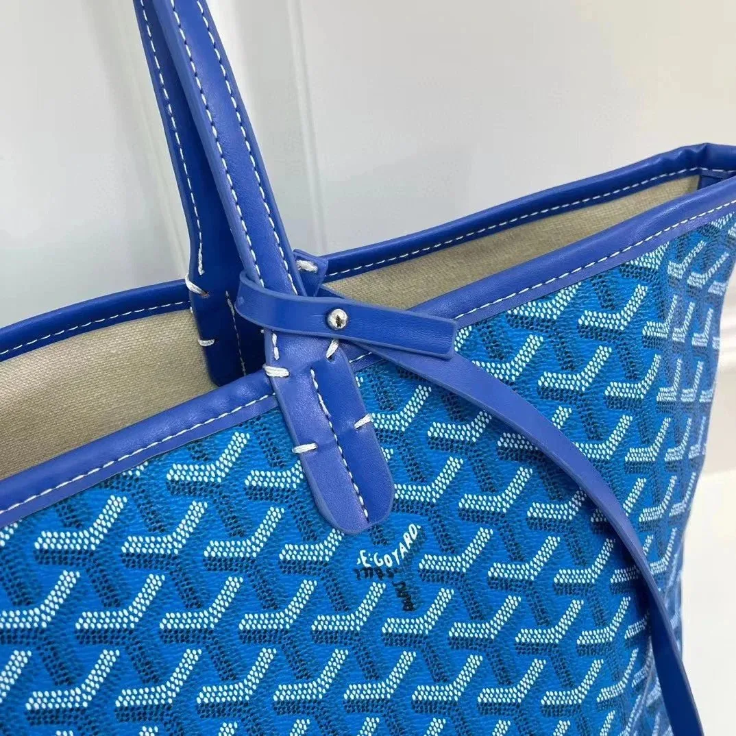 Everyday Shoulder Bag — Photo 15