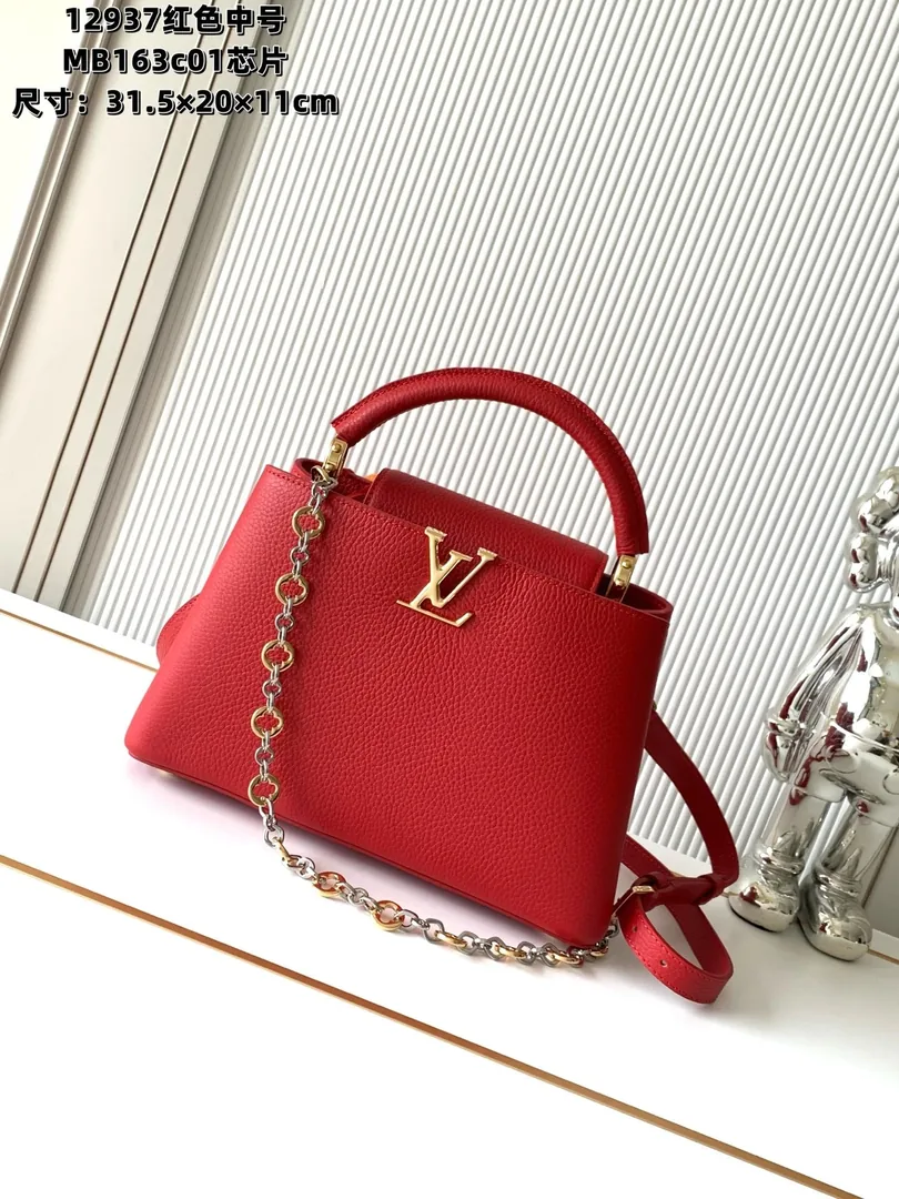 Louis Vuitton Capucines Handbag — Zdjęcie 12