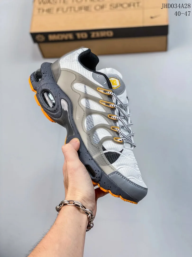Nike Air Max Plus TN2 — photo 2