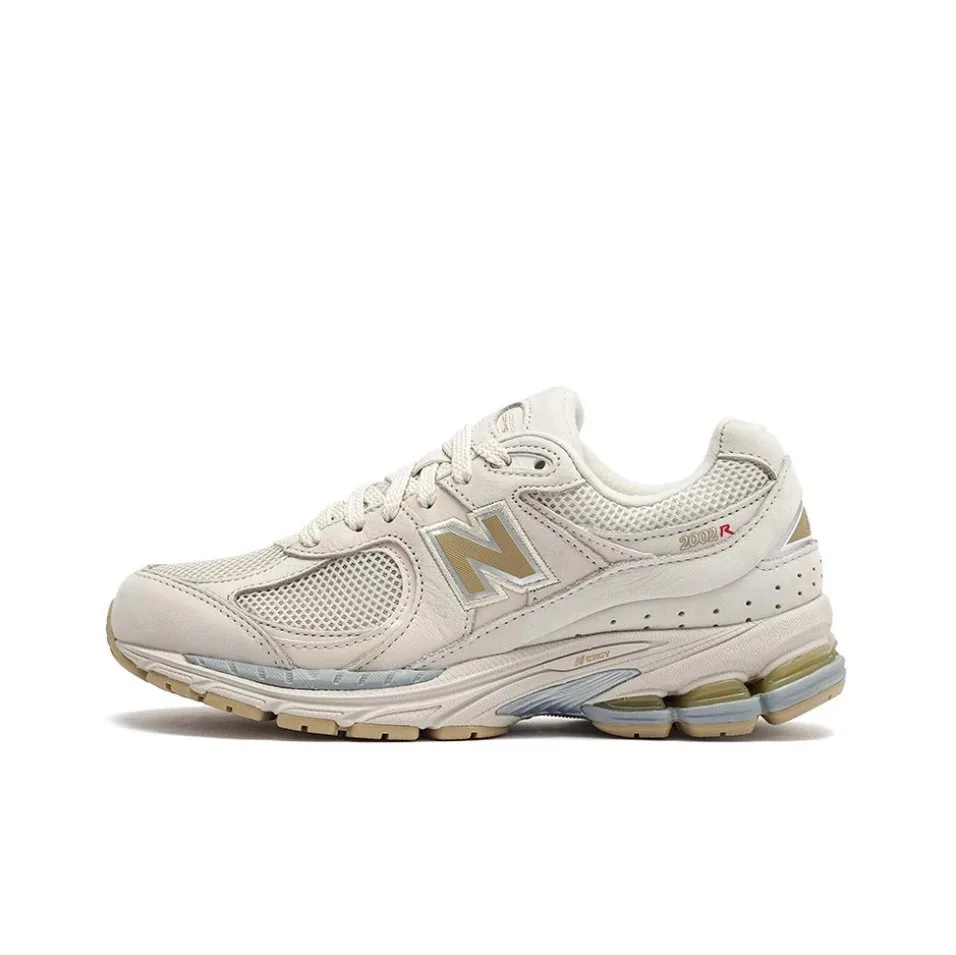 New Balance 2002 Sneakers — QC
