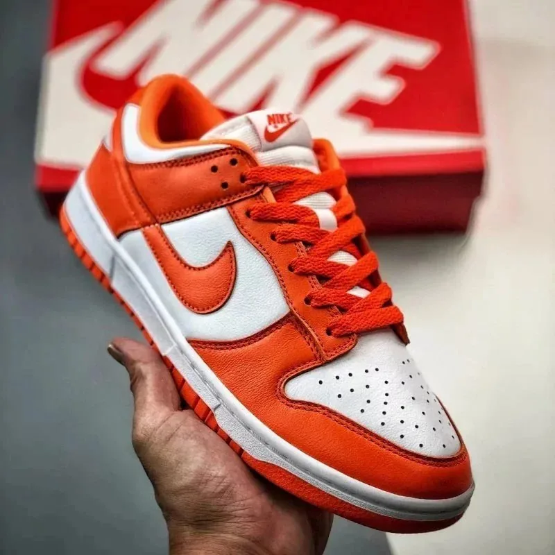 Nike Dunk Shoes — Photo 2
