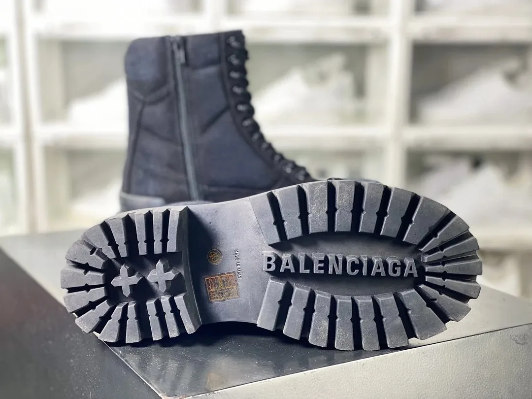 Balenciaga Strike Boot White Distressed Platform Boots — photo 8