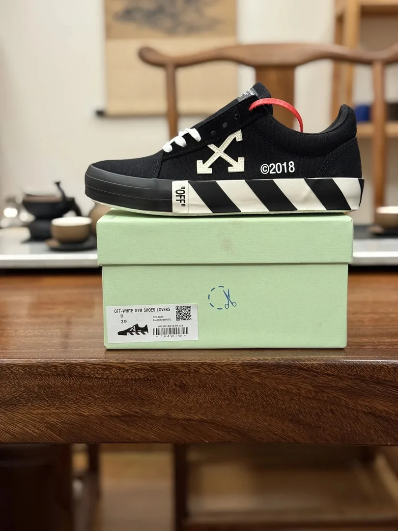 Off-White Vulc Low White Green Vulcanized Tops — Photo 2