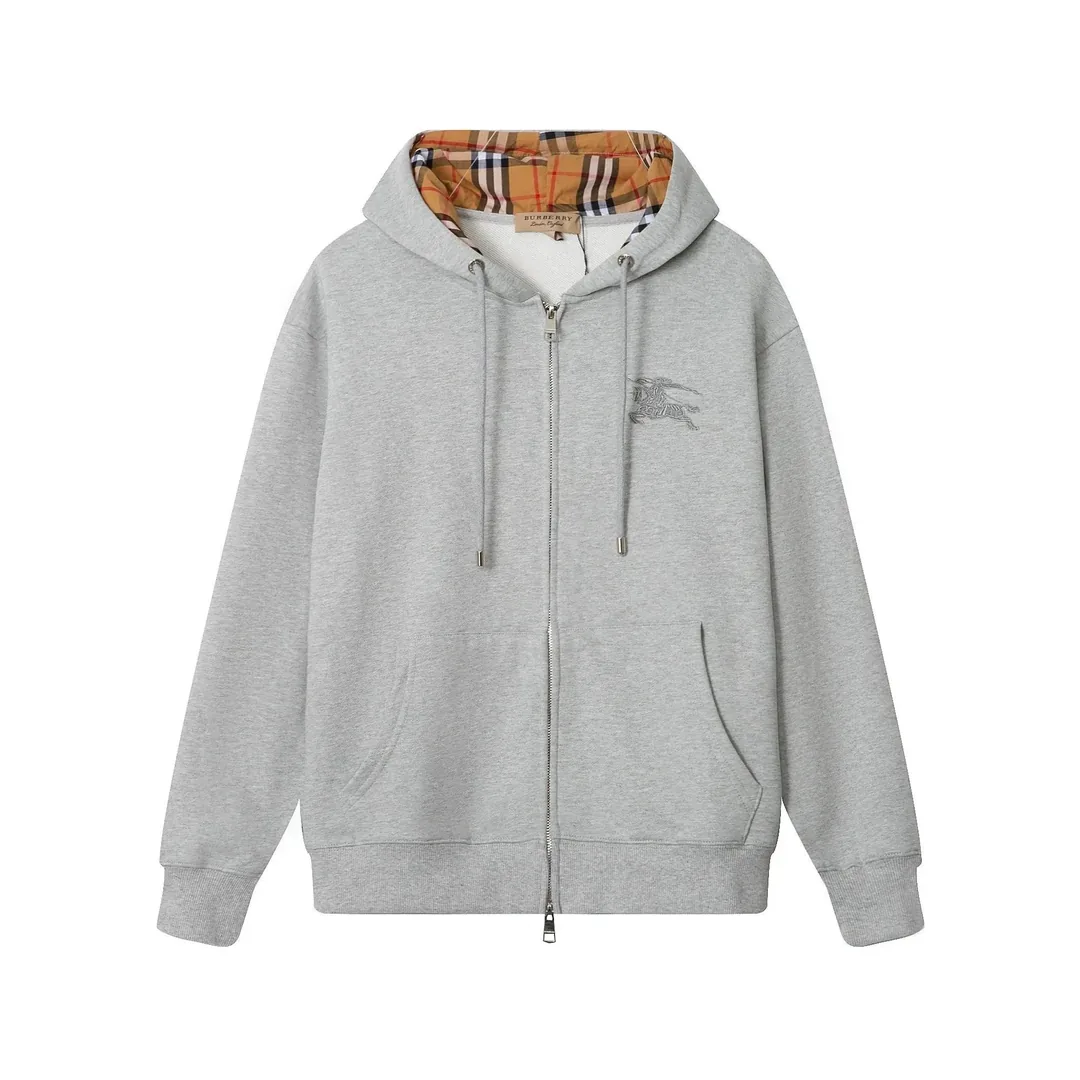 Simple Hoodie — Photo 3