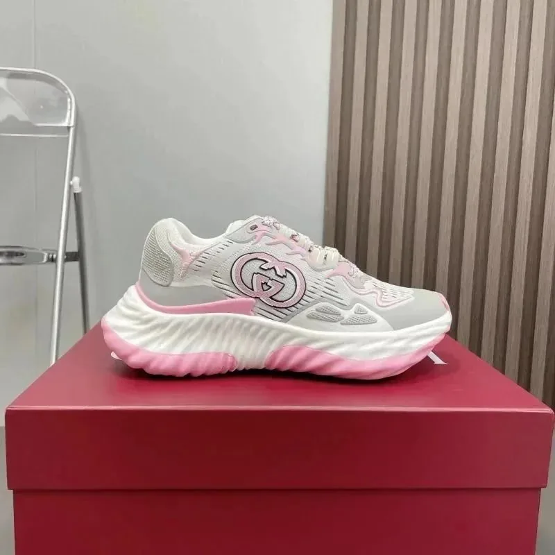 Gucci Run Beige Sneakers — QC