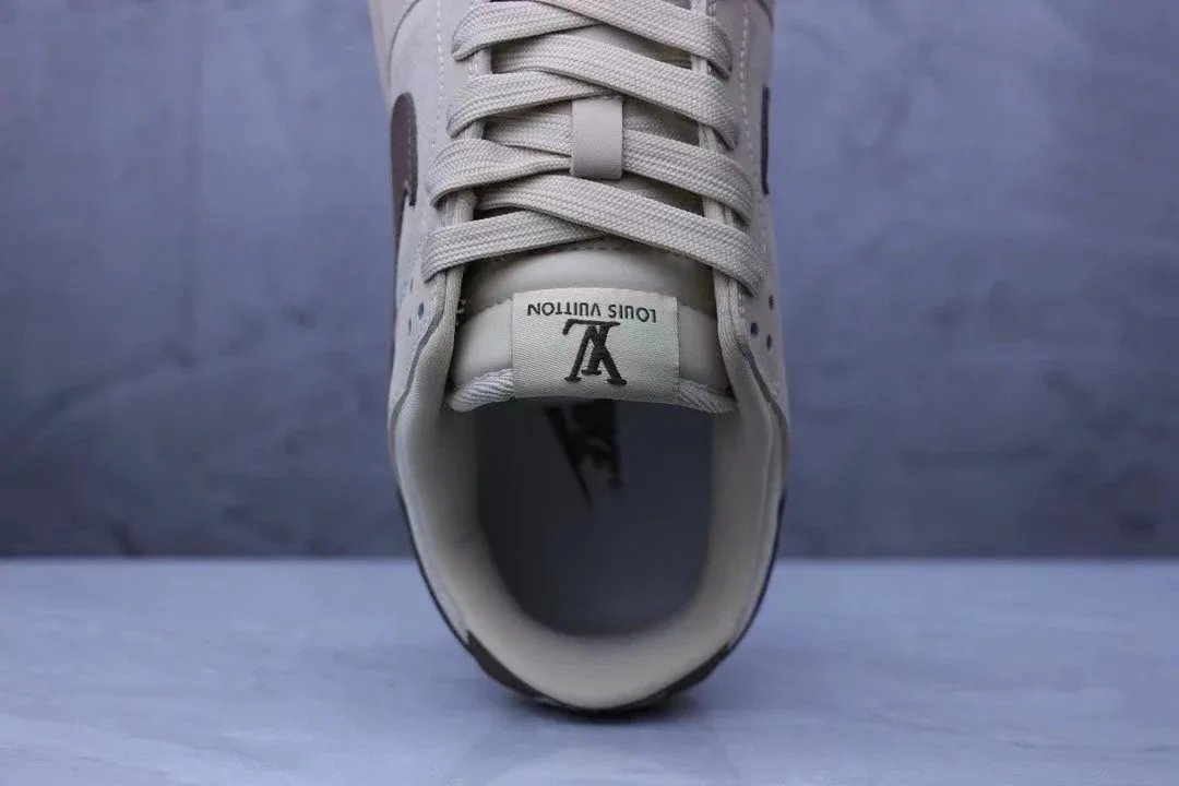 Louis Vuitton LV x Nike Dunk Low Brown Anniversary Top Sneak — photo 11