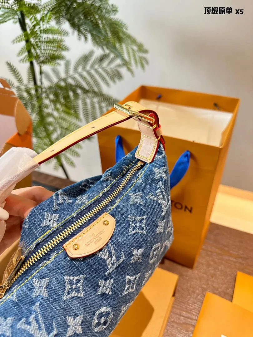 Louis Vuitton Monogram Denim Bag — Photo 6