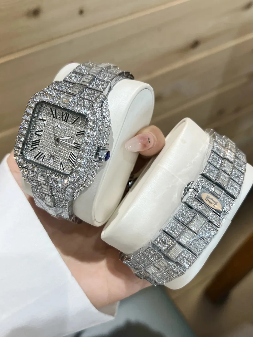 Diamond Watch — Photo 4
