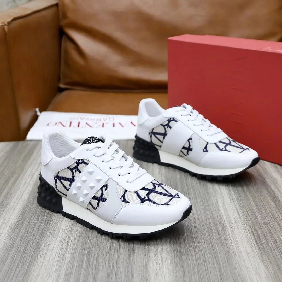 Valentino Garavani VLTN Print Sneakers — Photo 7