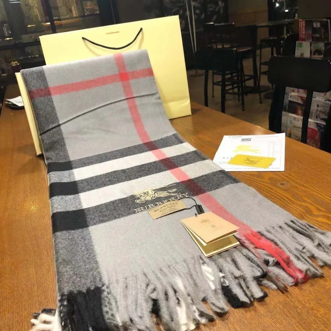 Heart Plaid Cashmere Scarf — photo 3