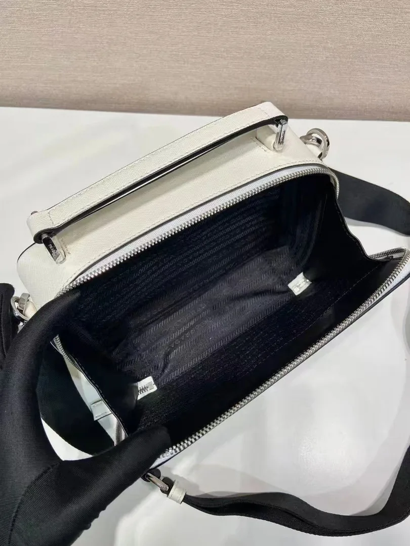 Prada Leather Bag — photo 3